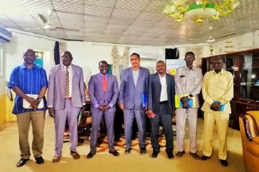 وسط دارفور تبحث مع وزارة الصناعة والتجارة تطوير التجارة الحدودية