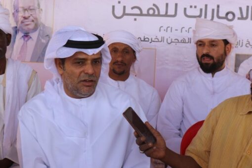 السفير الاماراتي يؤكد دعم بلاده لرياضة سباق الهجن بالسودان