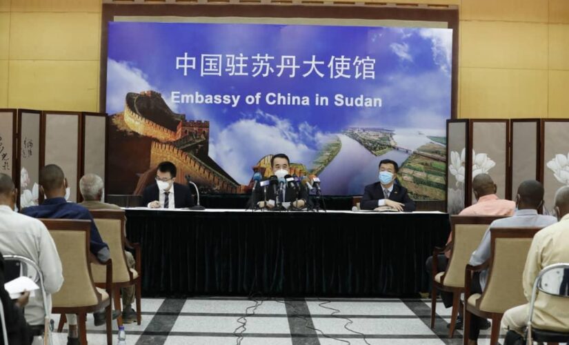 الصين تمنح السودان لقاح سينوفارم لتطعيم كرونا