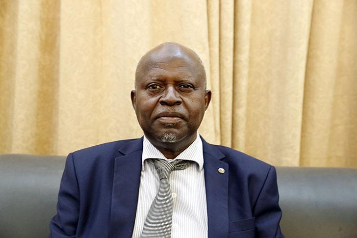 جادين: اكبر انجاز لمؤتمر باريس عودة السودان للمجتمع الدولي
