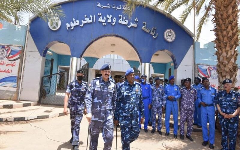 شرطة الخرطوم تضبط شبكتين لتزوير المستندات والسرقات النهارية