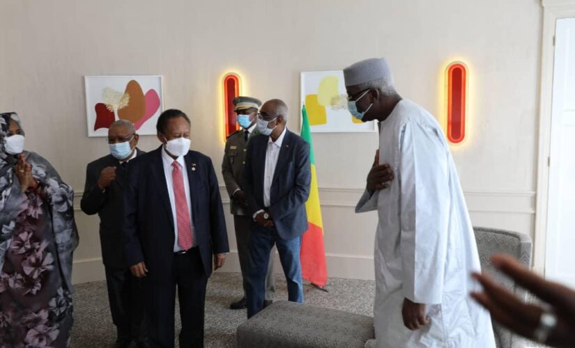 د.حمدوك يلتقي رئيس جمهورية مالي بباريس