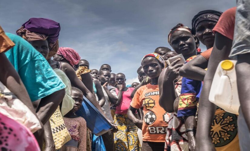 الإغاثة عبر العالم تبدأ توزيع الدعم للاجئين من جنوب السودان