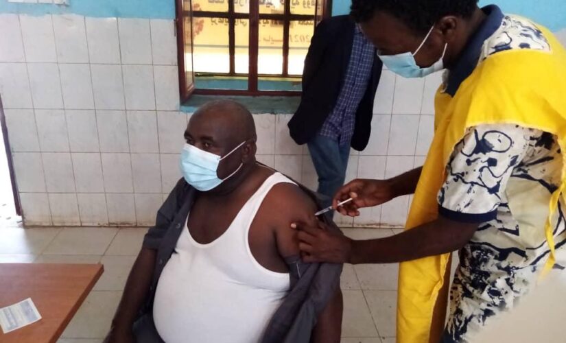 وزارة الصحة بشرق دارفور تدشن انطلاقة حملة التطعيم ضد كورونا