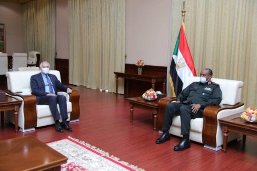 رئيس مجلس السيادة يشيد بدور مجموعة الترويكا في سلام السودان