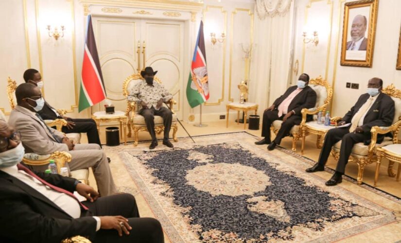 رئيس جمهورية جنوب السودان يلتقي وفد الحكومة لمفاوضات السلام بجوبا