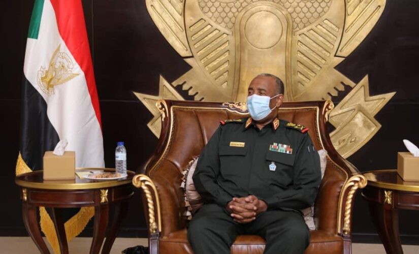 البرهان يستقبل وفد المفوضيةالمشتركة للحدود بين السودان وجنوب السودان