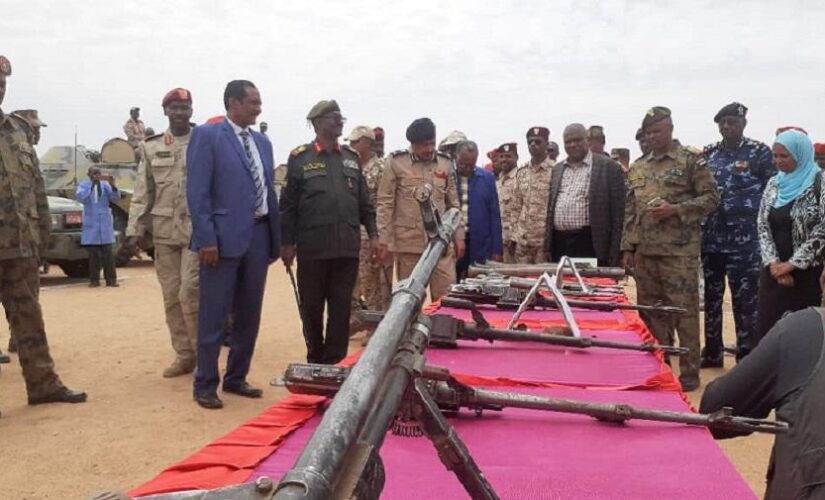 اللجنةالعليا لجمع السلاح تقف علي عمليات جمع السلاح بجنوب دارفور
