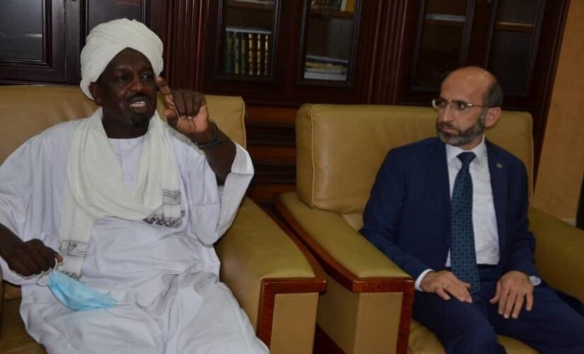 الملحق الديني التركي يزور مجمع الفقه الإسلامي السوداني