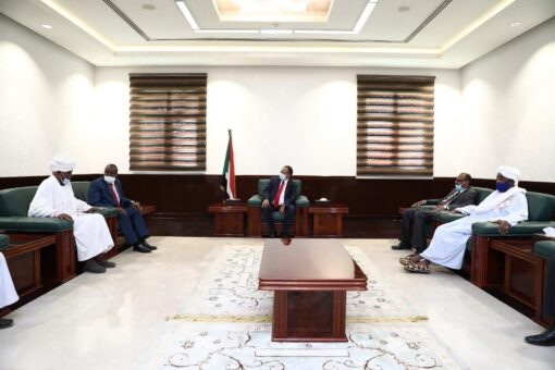 حمدوك يؤكد دعمه لمبادرة الإدارة الأهلية في السودان