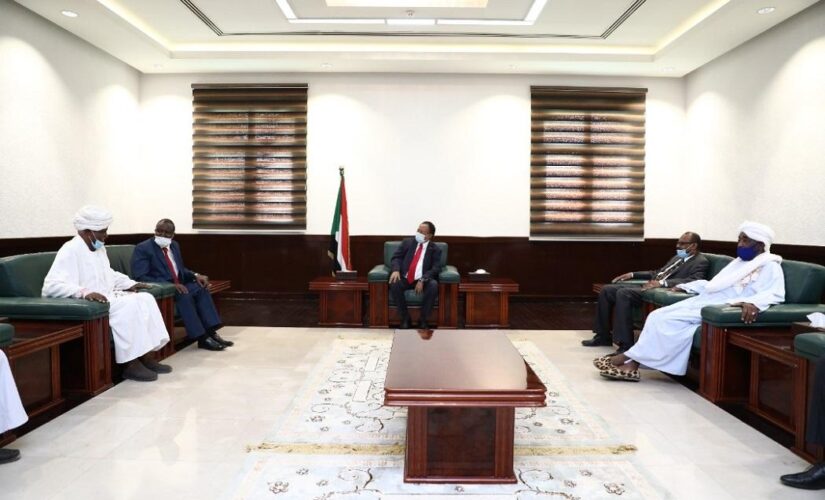 حمدوك يؤكد دعمه لمبادرة الإدارة الأهلية في السودان