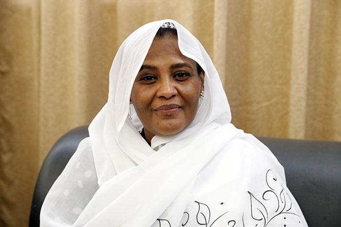 وزيرة الخارجية تشارك في مؤتمر دول جوار ليبيا بالجزائر