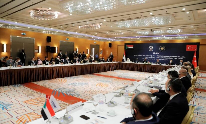 البرهان يؤكد دعم الحكومة الانتقالية للشراكة السودانية التركية