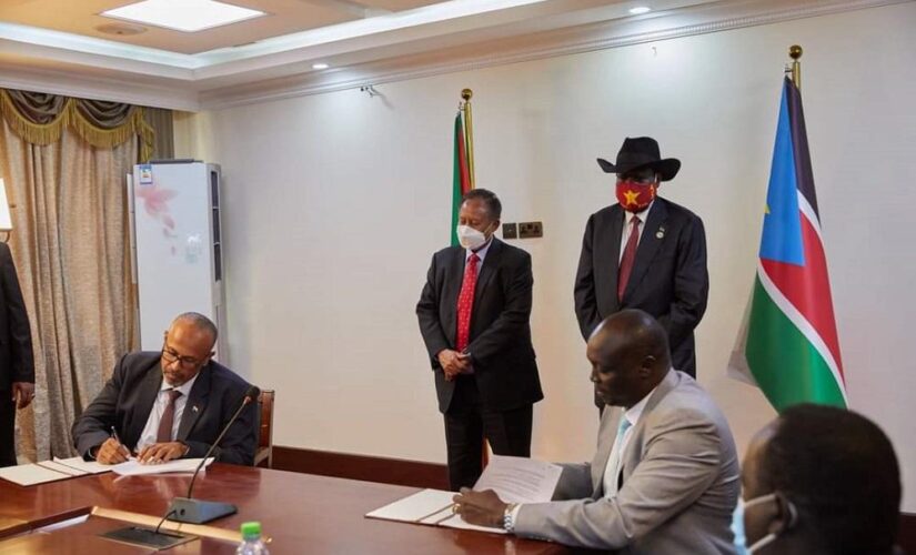 السودان وجنوب السودان يوقعان على مسودة تطوير التعاون النفطي