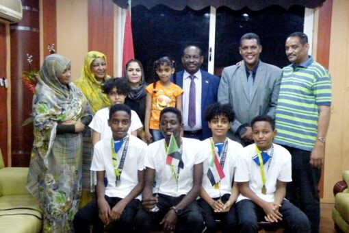 وزير الشباب والرياضة يستقبل أبطال السودان للتزلج