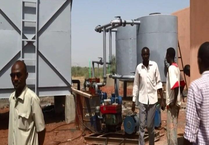 إنشاء محطة مياه مدمجة بمعسكر العلقاية للاجئين بالنيل الابيض
