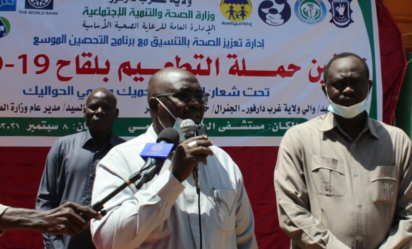 والي غرب دارفور يدشن فعاليات حملة التطعيم بلقاح كوفيد 19