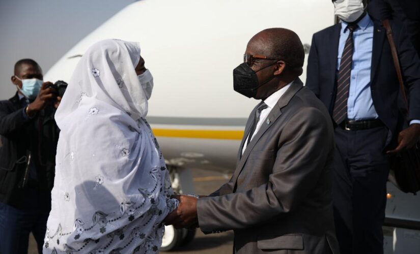 وزير خارجية الكنغو الديمقراطية يصل الخرطوم