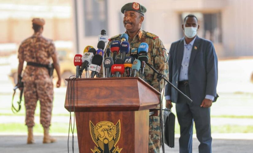 البرهان وودقلو: وحدة القوات النظامية هي الضمان لتماسك السودان