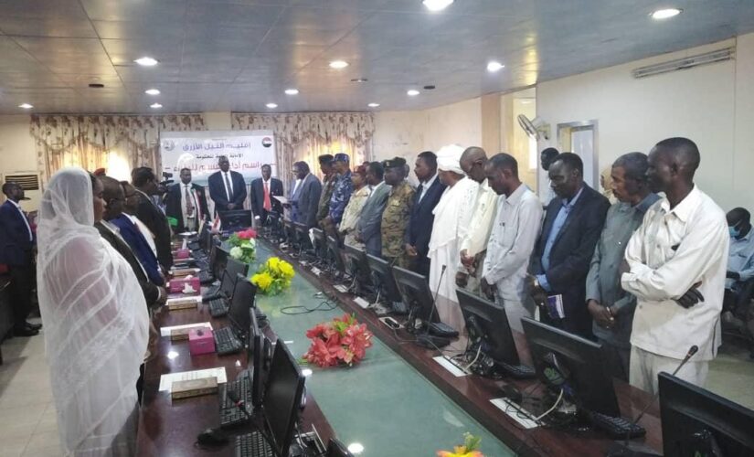 وزراء حكومة إقليم النيل الأزرق يؤدون القسم أمام الحاكم