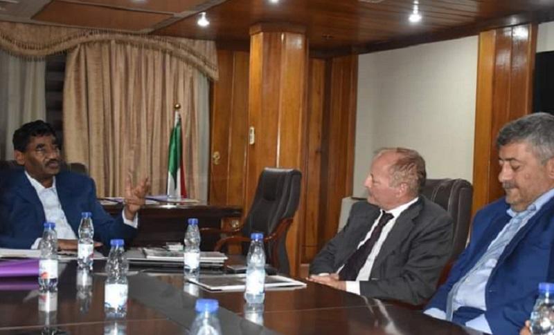 وزير الصناعة يبحث مع شركة إيطالية مشاريع للاستثمار في السودان
