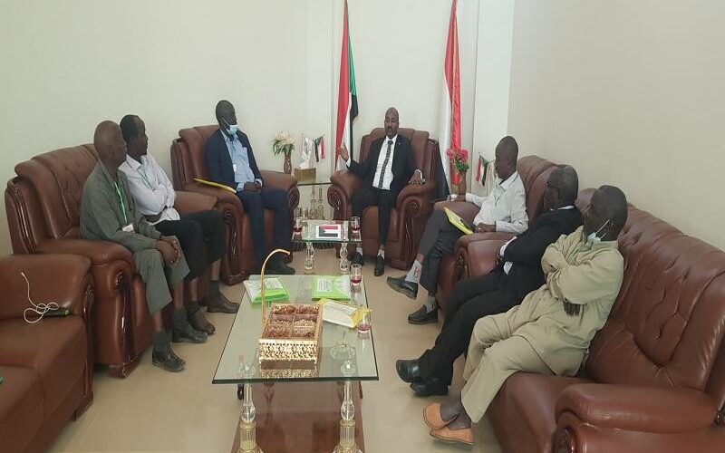 وزير الثروة يلتقي بمديري إدارات الثروة الحيوانية بقطاع ولايات دارفور