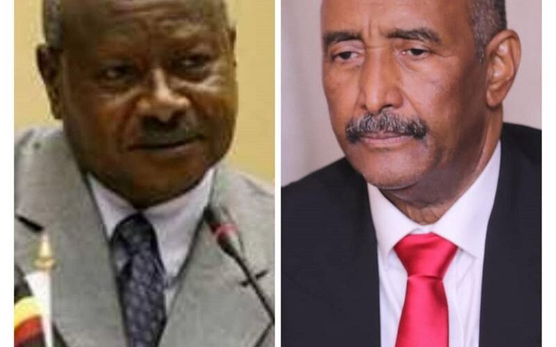 البرهان يتلقى اتصالاً هاتفيا من الرئيس الأوغندي يوري موسفني