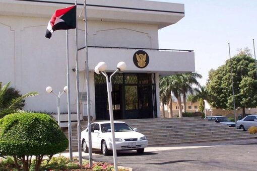 مناشدة الطلاب السودانيين بسرعةالتسجيل للقبول بالجامعات المصرية