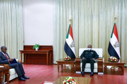 البرهان يلتقي نائب رئيس الوزراء الكنغولي وزير الخارجية
