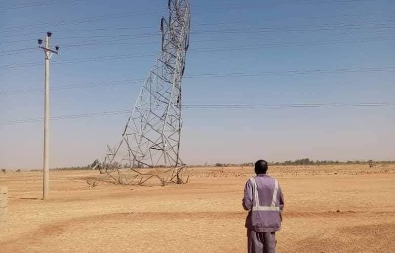 والي شرق دارفورالمكلف يتفقد محطة الكهرباء ويقف علي المشاكل