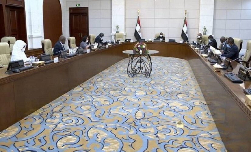 البرهان يرأس الاجتماع الدوري لمجلس السيادة الانتقالى