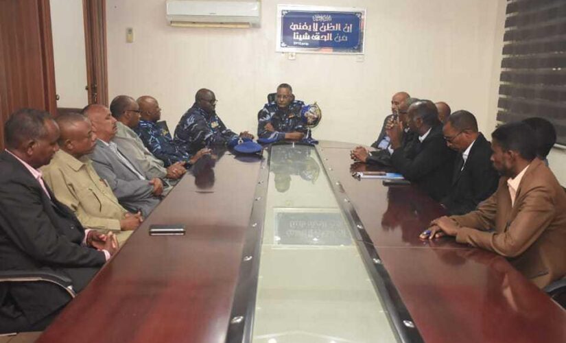 اللواء شرطة حقوقي صلاح حسن يرأس إجتماع الإدارة العامةللمباحث الجنائية