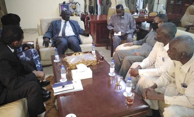 حاكم النيل الازرق يؤكد الحرص على التعاون والتنسيق مع وزارةالري
