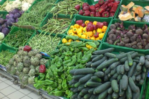 ارتفاع اسعار الخضر و الفاكهة بالسوق المركزي الدمازين