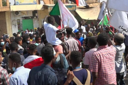 الخرطوم تشهد انطلاق تظاهرات للمطالبة بالحكم المدني