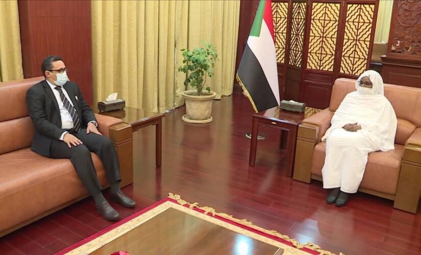 عضو مجلس السيادة د.سلمى تلتقي سفير موريتانيا لدى السودان