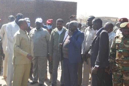 والي غرب دارفور ووزير التنمية الاجتماعية يختتمان زيارتهما لمنطقة أسونقا