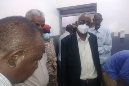 والي النيل الابيض يتفقد قافلة منظمة سلامات الطبية لمستشفى كوستي
