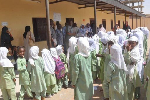 مدير التعليم الطارئ بجنوب دارفور يطالب بضرورة دعم مدارس المعسكرات