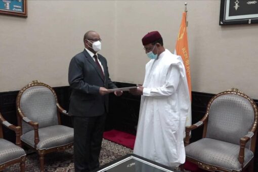 الفريق جابر يلتقى رئيس جمهورية النيجر محمد بازوم