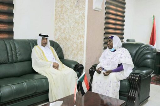 وزيرة العمل تلتقي سفير دولة قطر بالخرطوم