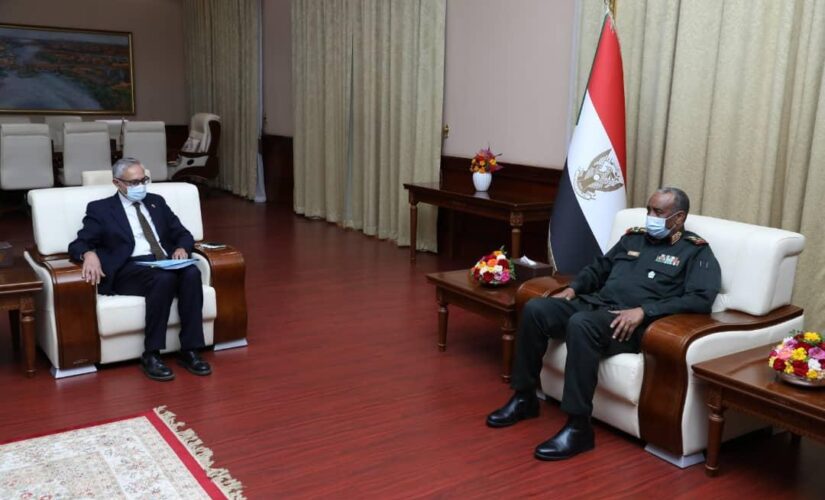 البرهان يؤكد حرص السودان على تقويةوتعزيز العلاقات الثنائية مع المملكةالمتحدة