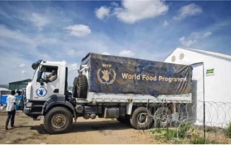 قافلة انسانية لبرنامج الغذاء العالمي”WFP” تتعرض للنهب بشمال دارفور.