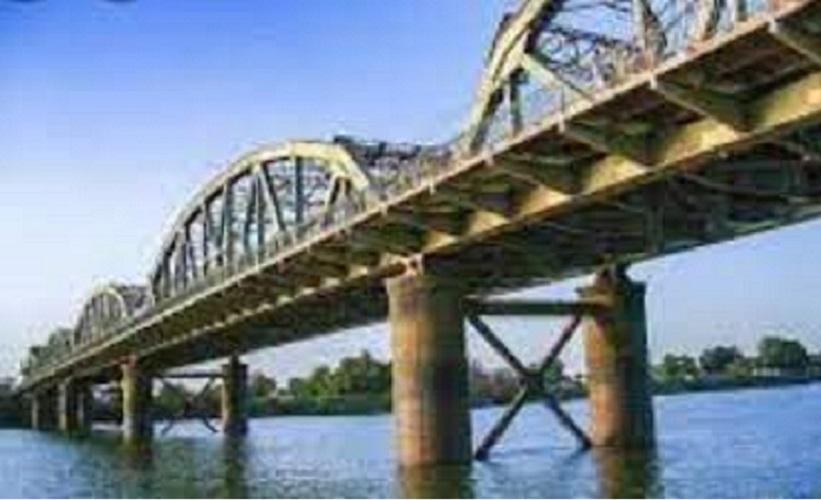 هيئة الطرق والجسور تعلن إغلاق جسر النيل الأزرق غداً الثلاثاء