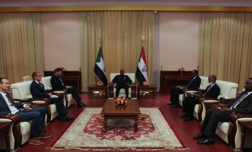 البرهان يؤكد متانة العلاقات السودانية-الالمانية