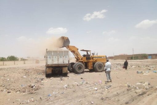 حملة لازالة الانقاض والإصحاح البيئي بمدينة الدامر