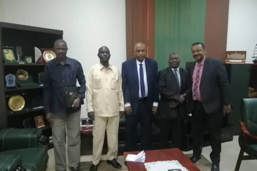 مباحثات لدعم شرق دارفور بكوادر قانونية