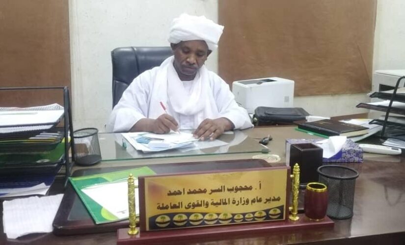 وزير المالية بنهر النيل يقف على الاداء المالي بدائرة الصحة