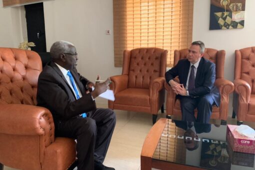وزير التنمية الإجتماعيةيناقش مع السفير الروسي الأوضاع الانسانية في دارفور