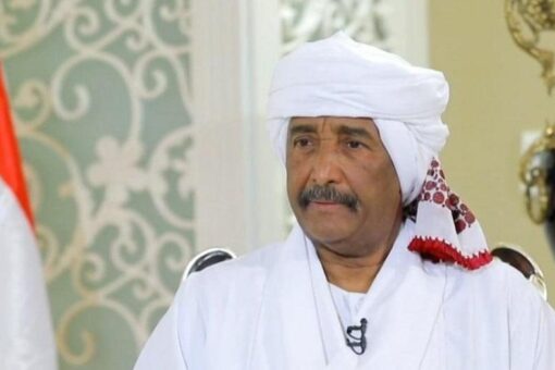 رئيس مجلس السيادة يهنئ الشعب السوداني بعيد الفطر المبارك